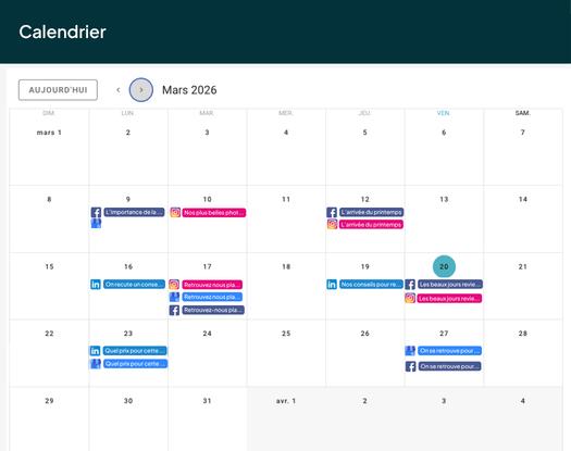 Mockup interface Ubiflow affichant un calendrier éditorial mensuel généré automatiquement — solution de gestion des réseaux sociaux pour professionnels de l'automobile.